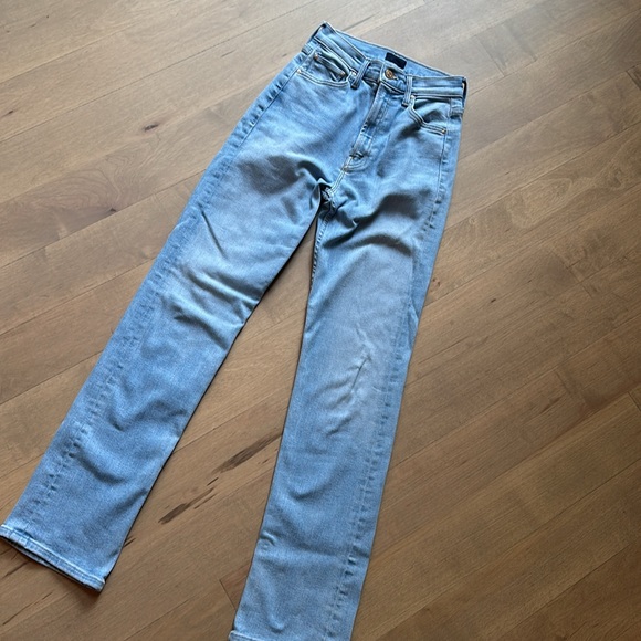 MOTHER Rider Skimp Jeans in Dreamer in High Life - Picture 3 of 13